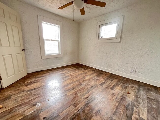 Building Photo - 1325 Finley Ave
