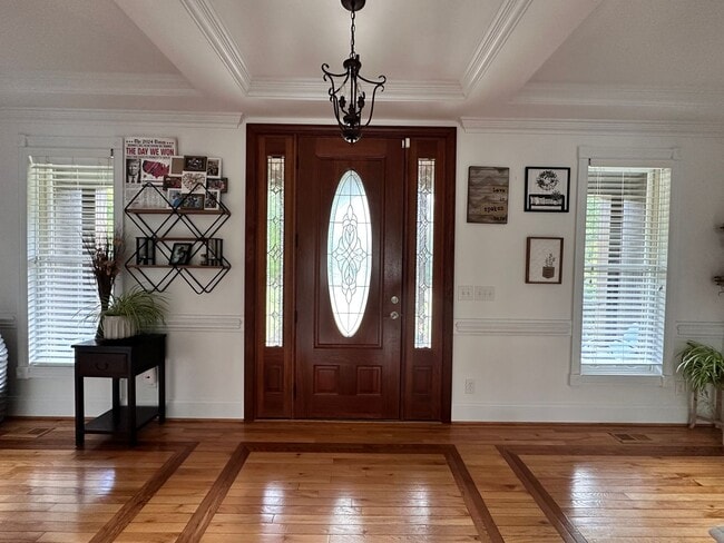 Foto del edificio - Exclusively Offered By Muse Realty Rentals...