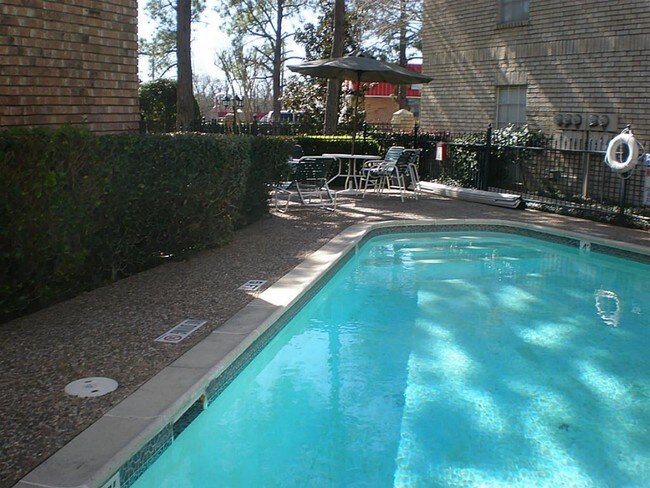 Building Photo - 12550 Whittington Dr