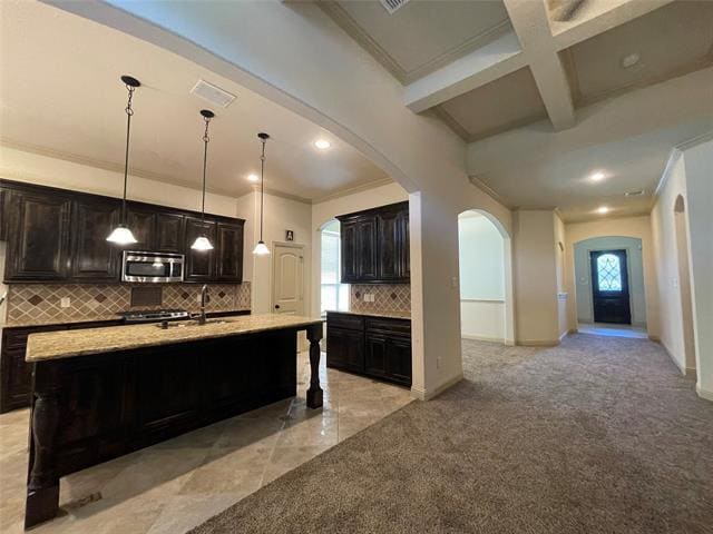 Building Photo - 806 Ruffian Way