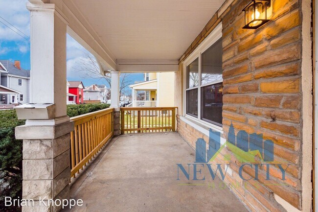 Foto del edificio - 3 br, 1 bath House - 27 Dakota Avenue