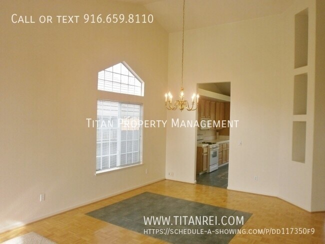 Foto del edificio - 8652 Meandering Way