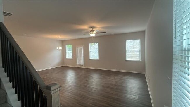 Foto del edificio - 105 Berry Dr