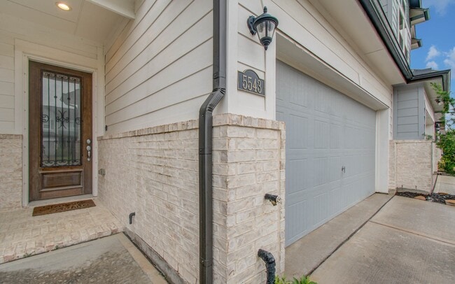 Foto del edificio - 5543 Evanston Ln