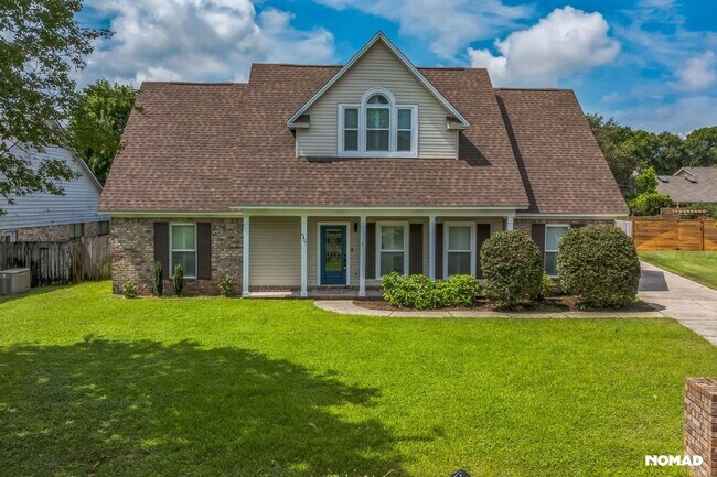 Foto del edificio - Spacious 4BR House in Pensacola; Pool