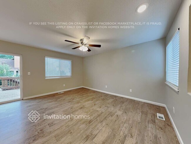 Foto del edificio - 5035 Rushford Pl