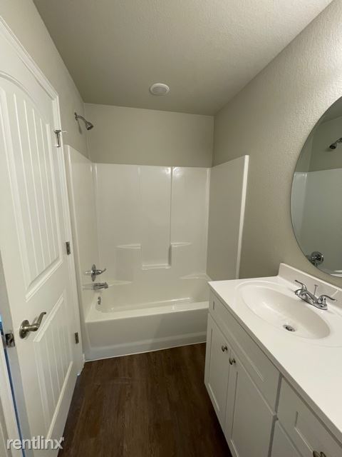 Building Photo - 4 br, 2 bath House - 619 Horse Run