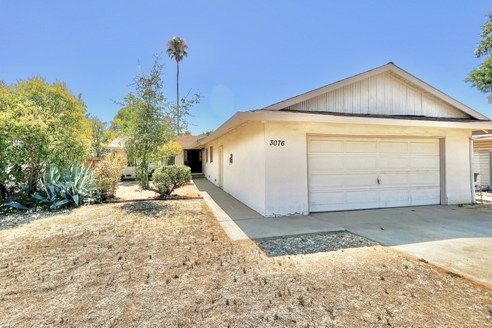 Primary Photo - Comfortable 4 Bedroom 2 Bathroom Home