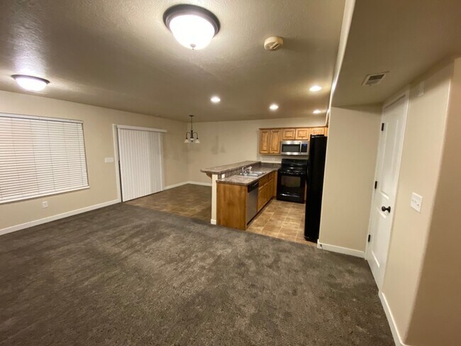 Foto del edificio - 2080 Evans Cove Loop