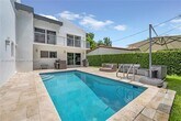 Foto principal - 690 Bird Rd
