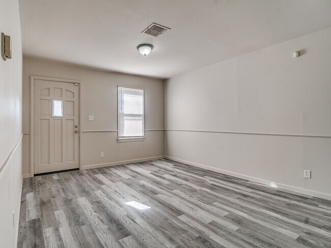 Foto del edificio - 4613 SE 22nd St