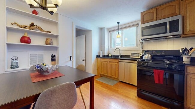 Foto del edificio - 1 bedroom in Brookline MA 02445