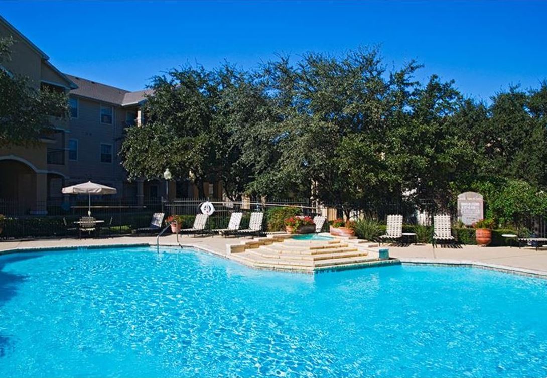 Hill Country Villas Apartments San Antonio, TX