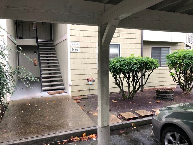 Foto del edificio - 3560 Narrows View Ln NE