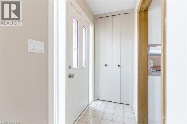 Photo du bâtiment - 249 W 33rd St