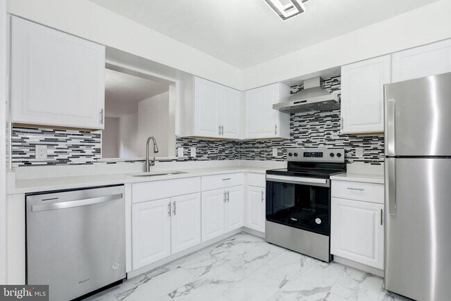 Building Photo - 19019 Grotto Ln