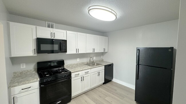 Cocina renovada - Hampshire Tower Apartments