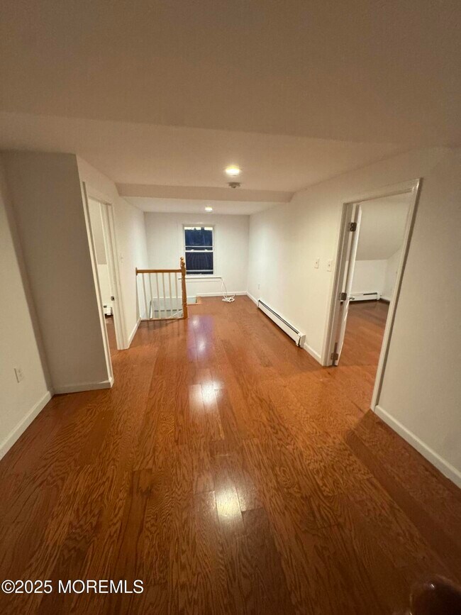 Foto del edificio - 346 Chelsea Ave