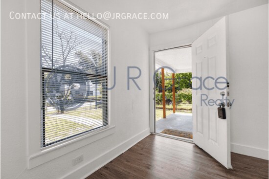 Foto del edificio - 3132 N 28th St