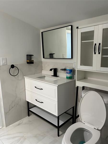 Foto del edificio - 2816 NW 7th St