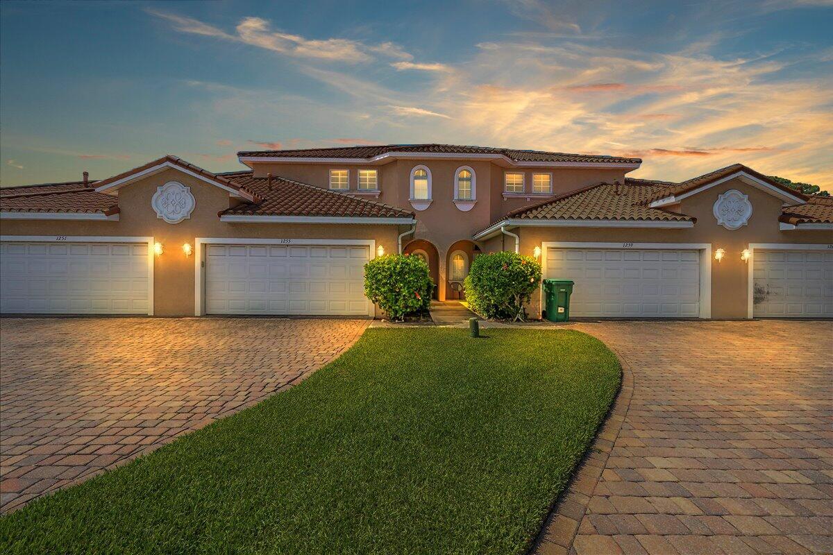 1255 Etruscan Wy Unit 106, Indian Harbour Beach, FL 32937 Condo for