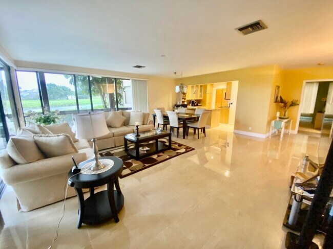 Foto del edificio - 19311 Sabal Lake Dr