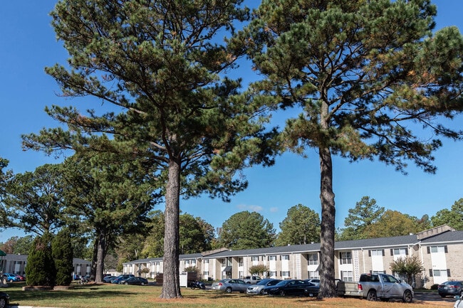 Building Photo - Newport Landing Apartments