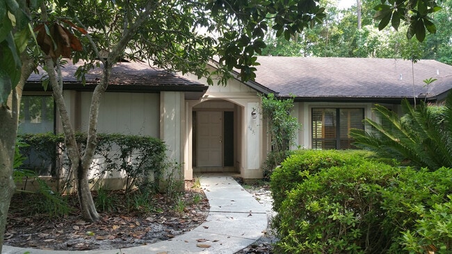 Foto del edificio - **4431 NW 53rd Street (Huntington)