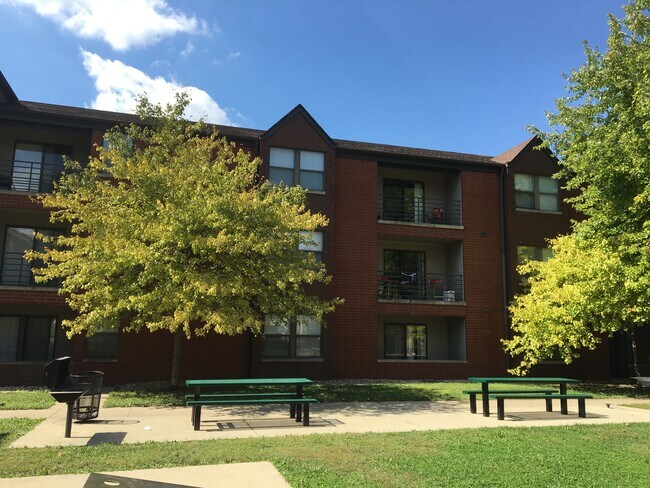 Building Photo - 903 S. First Champaign