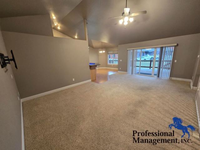 Foto del edificio - 3 bedroom in Billings MT 59102