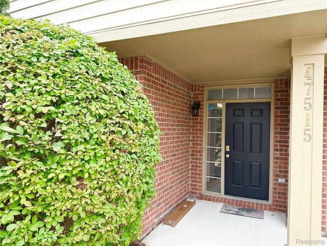 Photo - 47515 Ormskirk Drive Unit Apartment