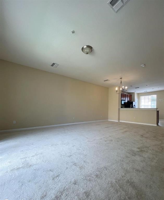 Foto del edificio - 8000 Cool Breeze Dr