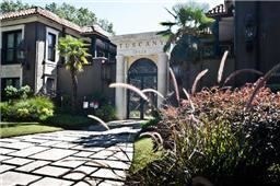 Building Photo - 2 br, 2 bath House - 5926 Sandhurst #223