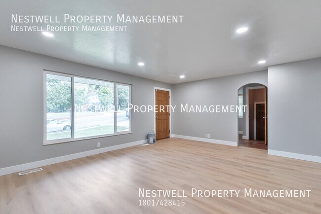 Building Photo - Cute 5-bed Home in Salt Lake City