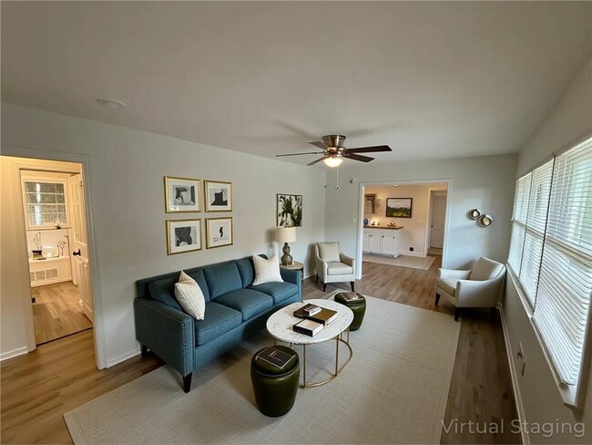 Foto del edificio - 379 Utoy Cir SW