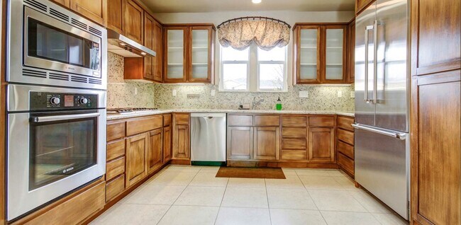 Building Photo - 3269 Atherton Cir