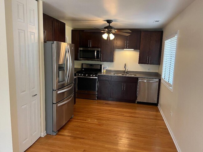 Building Photo - 754 Whitesail Dr
