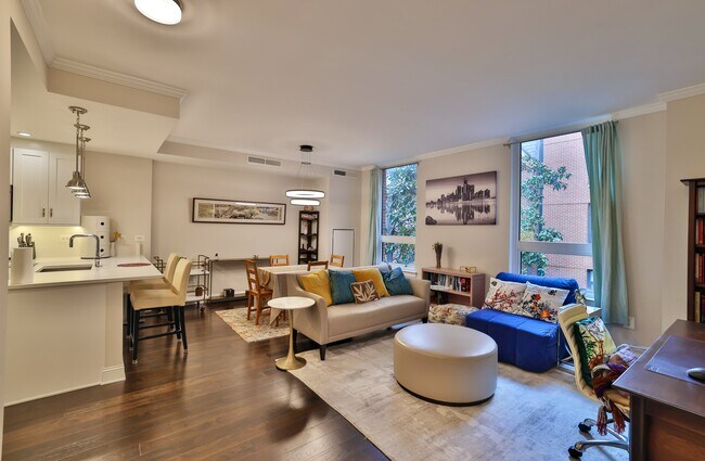 Foto del edificio - 4915 Hampden Ln