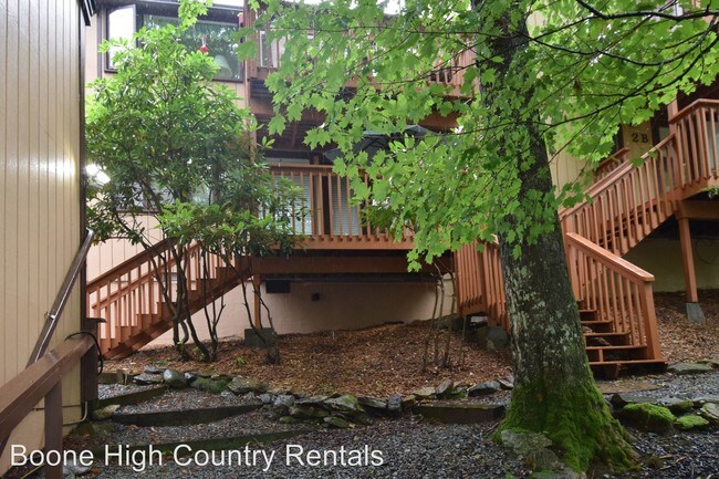 Building Photo - 1 br, 1 bath House - 108 Northridge Road 3B