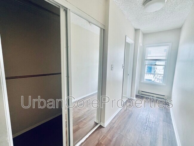 Foto del edificio - 1725 5th St N