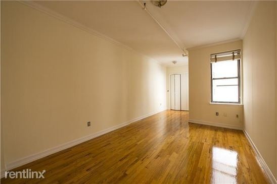 Foto del edificio - 2 br, 2 bath Apartment - 211 W Broadway