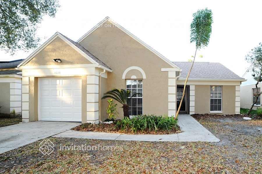 Foto principal - 1618 Crossridge Dr