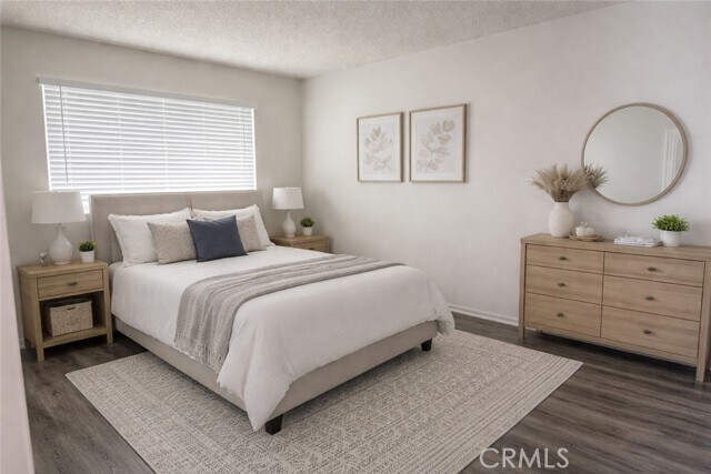 Foto del edificio - 51080 Eisenhower Dr