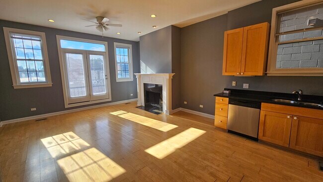 Foto del edificio - 511 N Hartland Ct