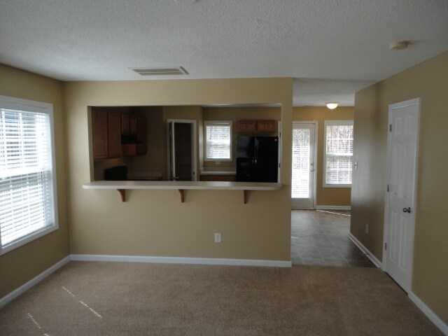 Building Photo - 911 Woodgreen Drive