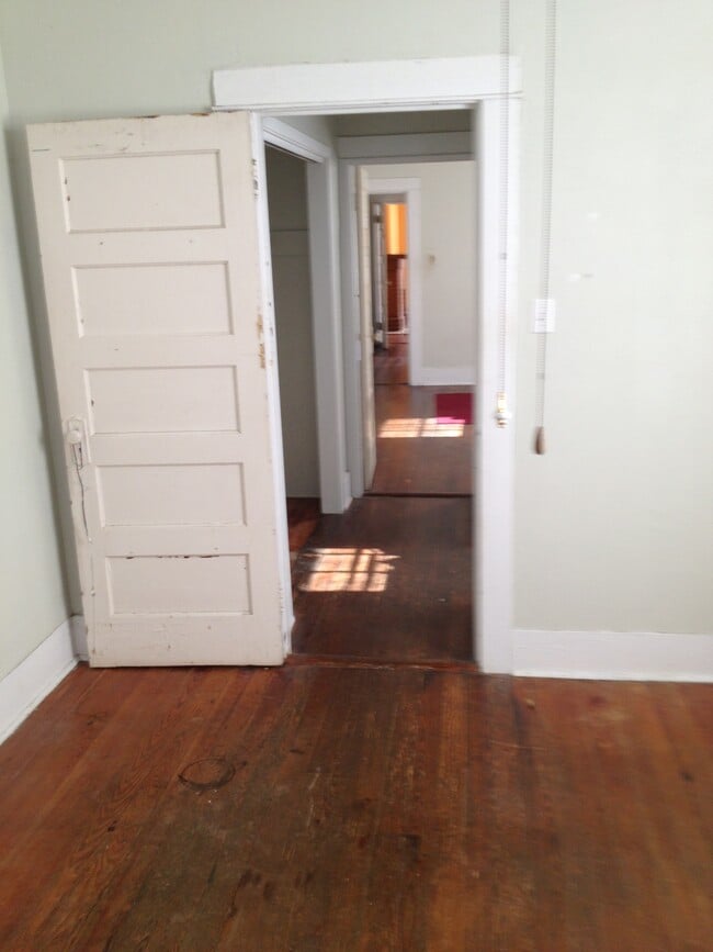Building Photo - 308 Henry Clay Ave