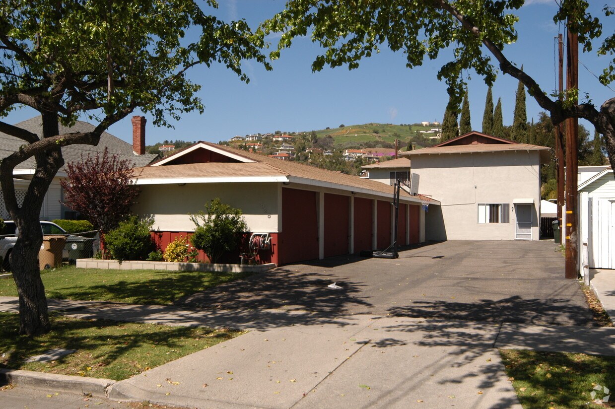 925 E Pleasant St, Santa Paula, CA 93060 Apartments in Santa Paula