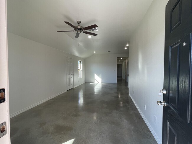 Building Photo - 1816 Ponca Trace