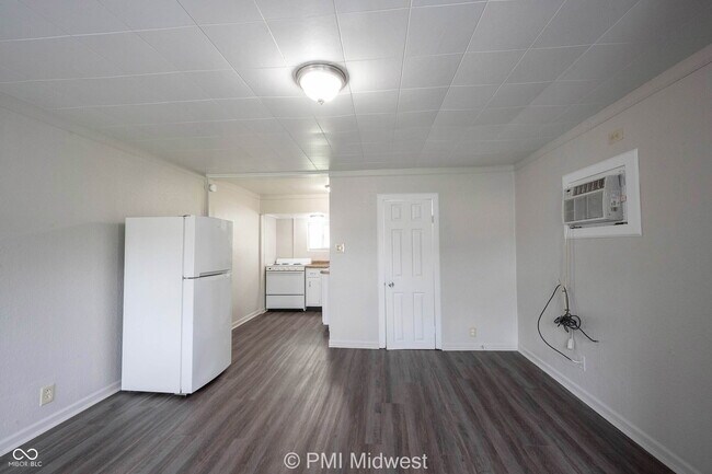 Foto del edificio - 2142 W US Hwy 40