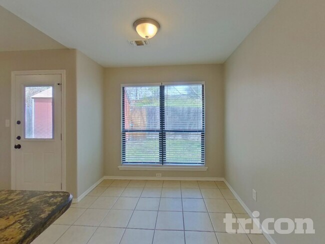 Foto del edificio - 108 Parkwood Ct
